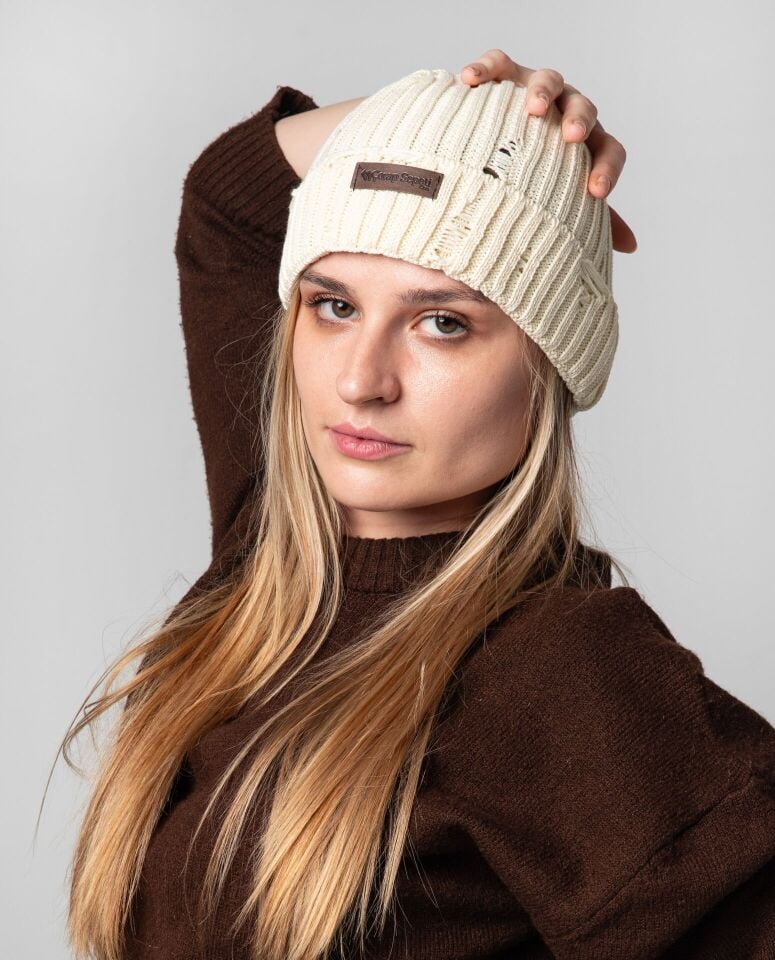 Yırtık Model Kadın Bere Ekru Renk