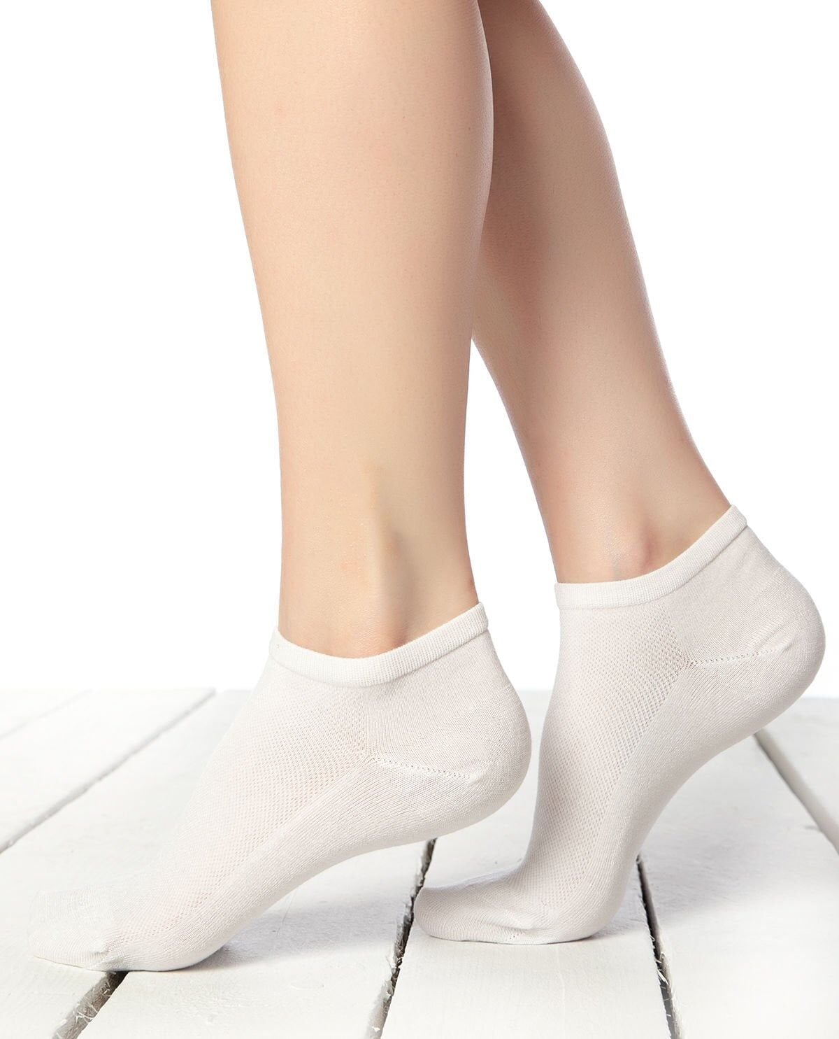 Beyaz Bambu Kısa Soket Çorap