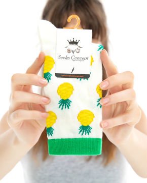 Ananas Desenli Beyaz Soket Çorap