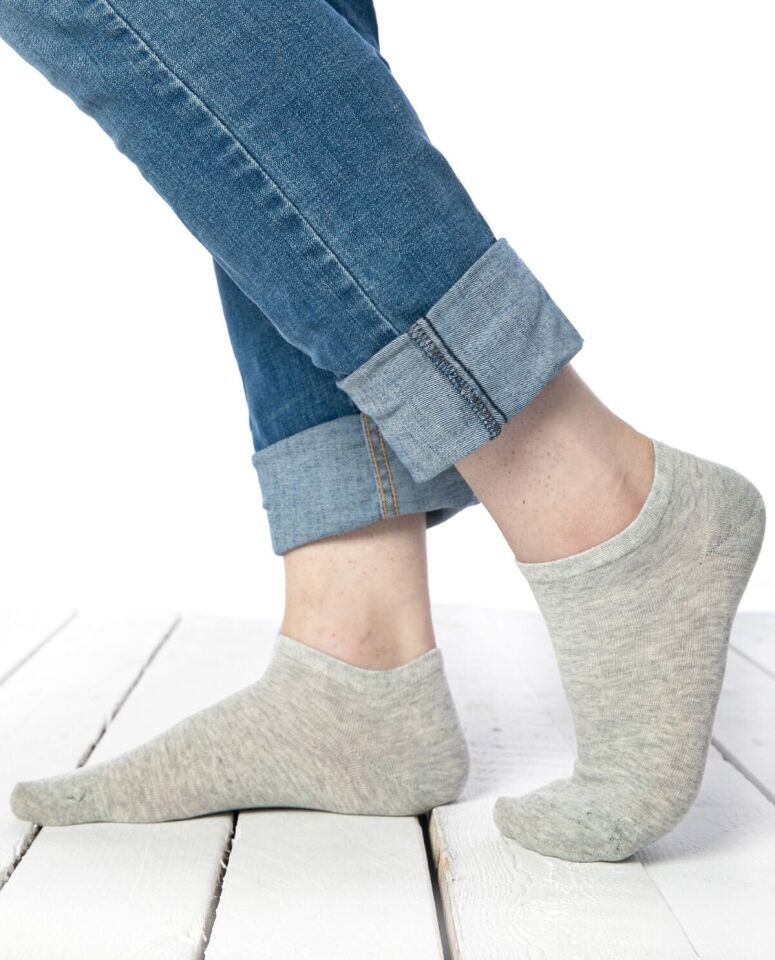 Pamuklu Gri Renk Kısa Soket Çorap