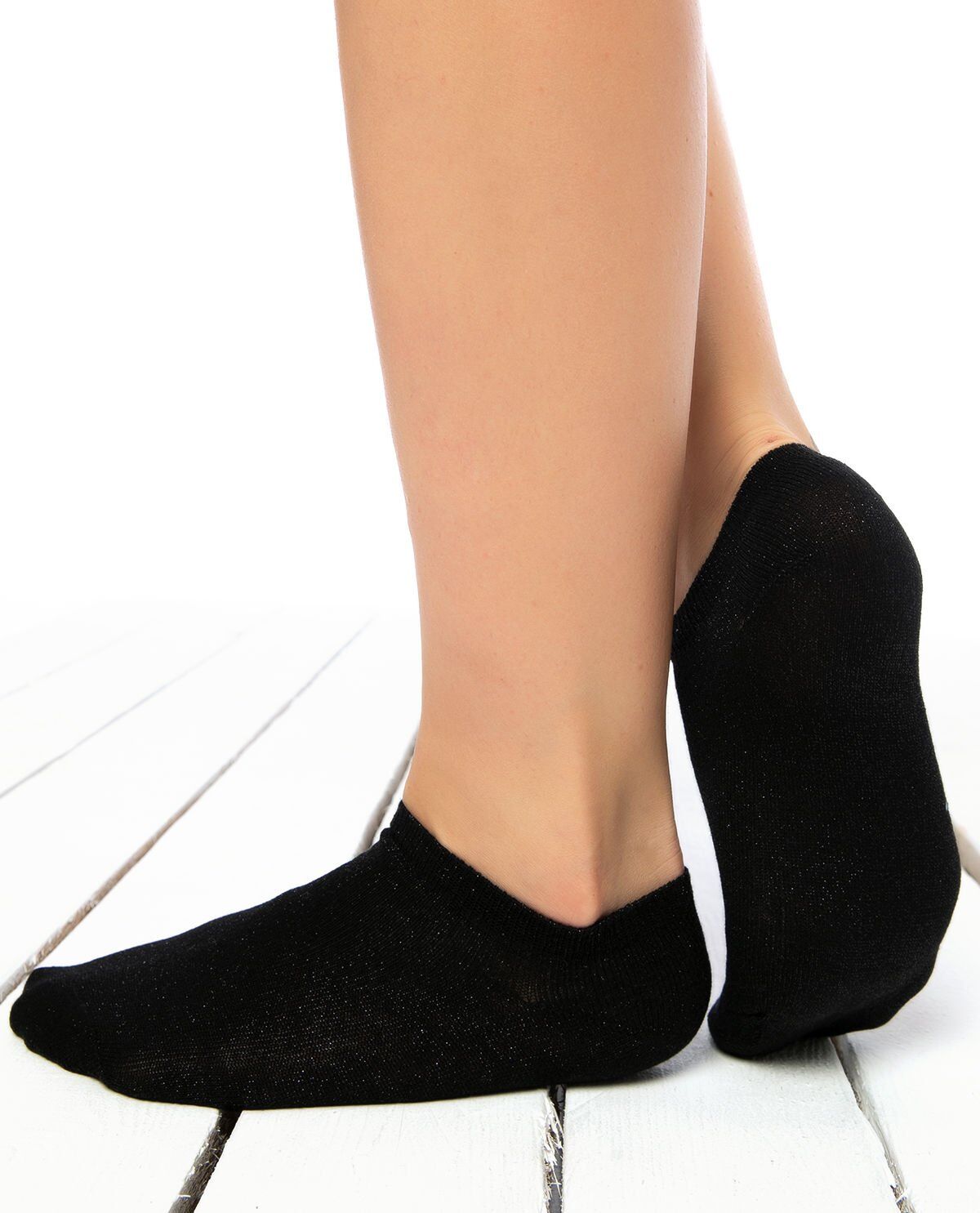 Siyah Renk Simli Kısa Soket Çorap