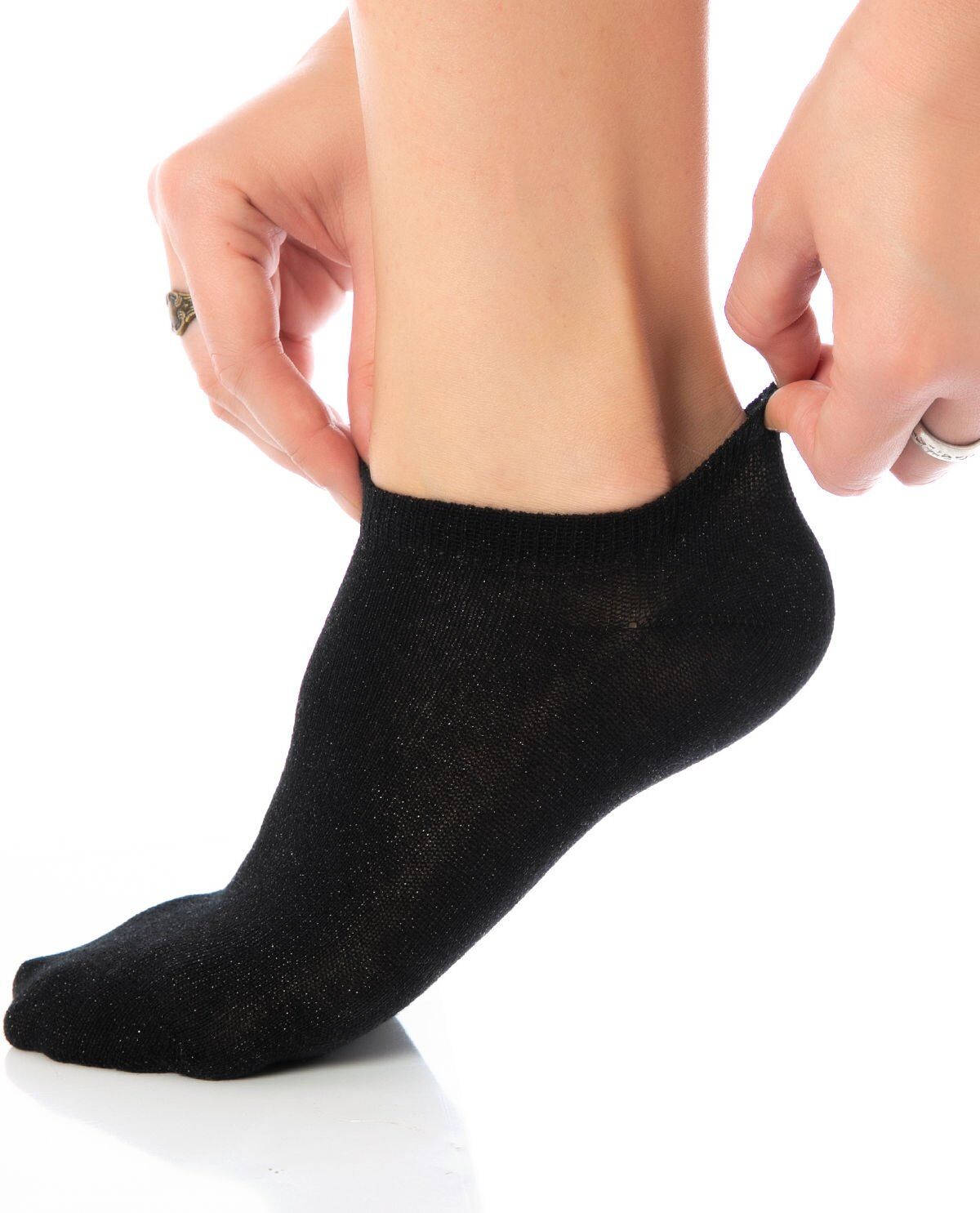 Siyah Renk Simli Kısa Soket Çorap