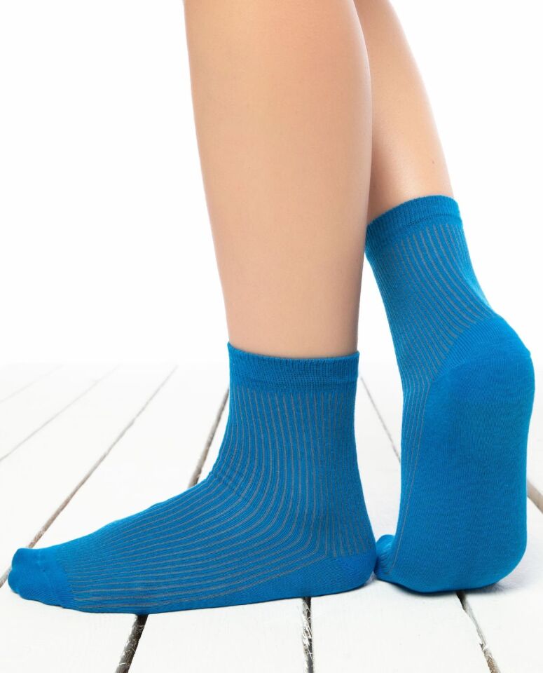 Cropt Saks Mavi Renk Düz Soket Çorap