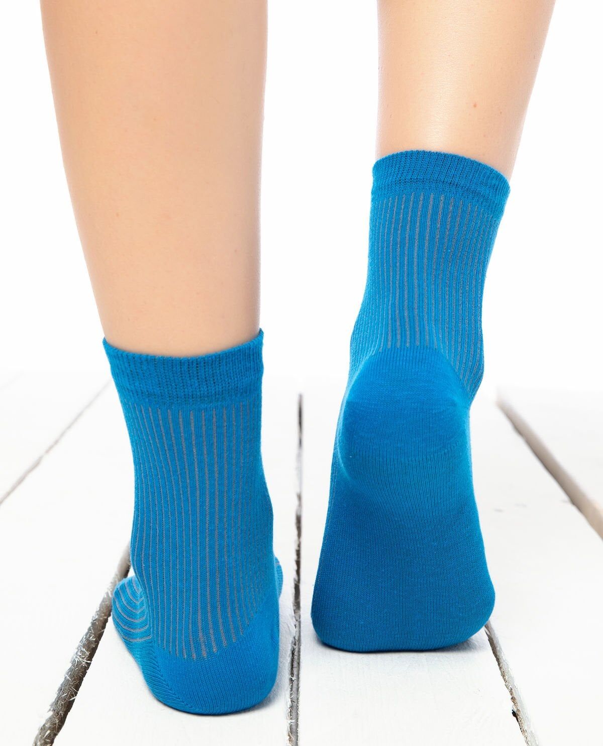 Cropt Saks Mavi Renk Düz Soket Çorap