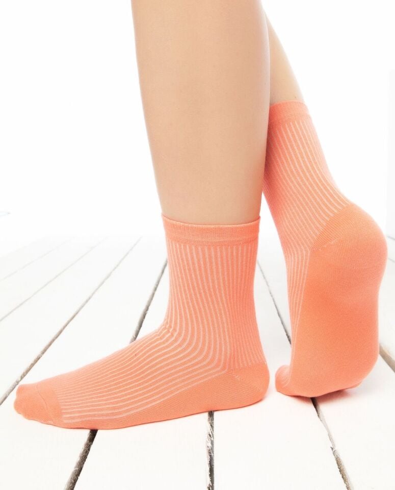 Cropt Turuncu Renk Düz Soket Çorap