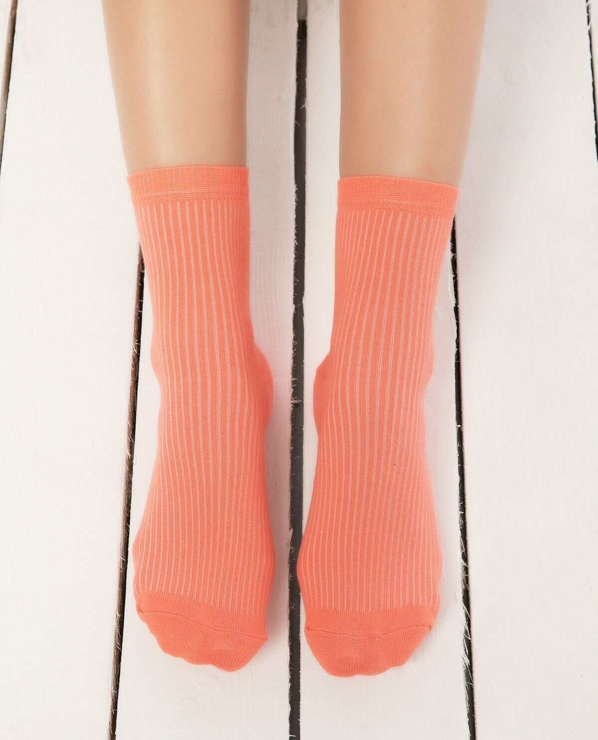 Cropt Turuncu Renk Düz Soket Çorap