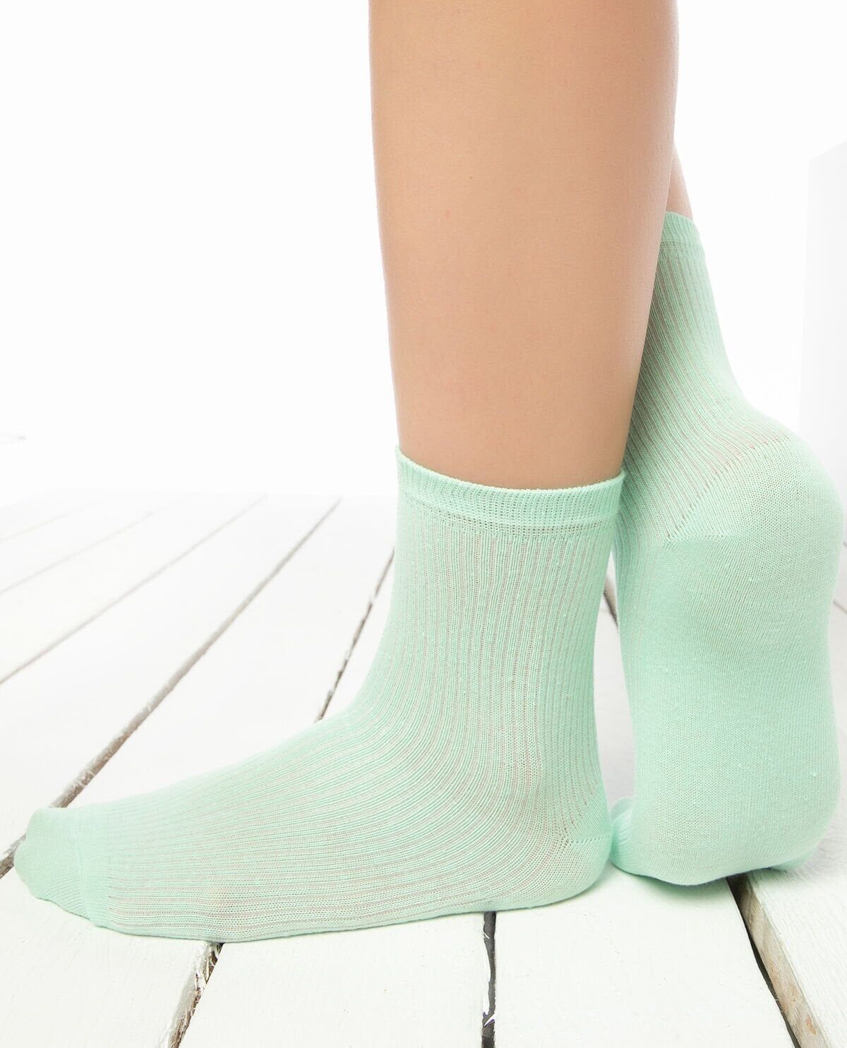 Cropt Su Yeşili Düz Soket Çorap