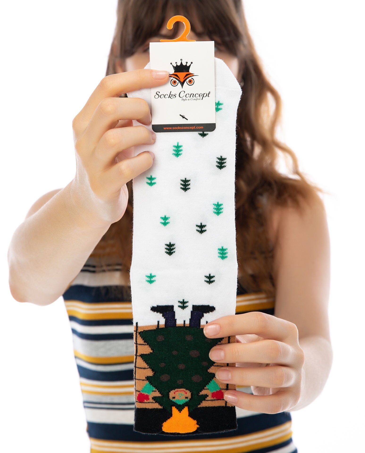 Mutlu Çam Ağacı Desen Soket Çorap