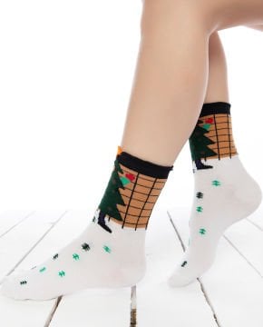 Mutlu Çam Ağacı Desen Soket Çorap