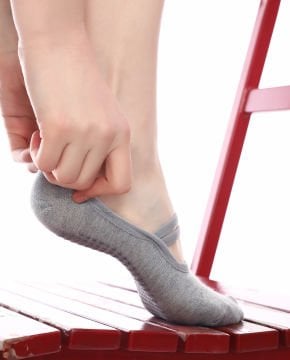 Gri Pilates ve Yoga Çorabı Silikon Tabanlı