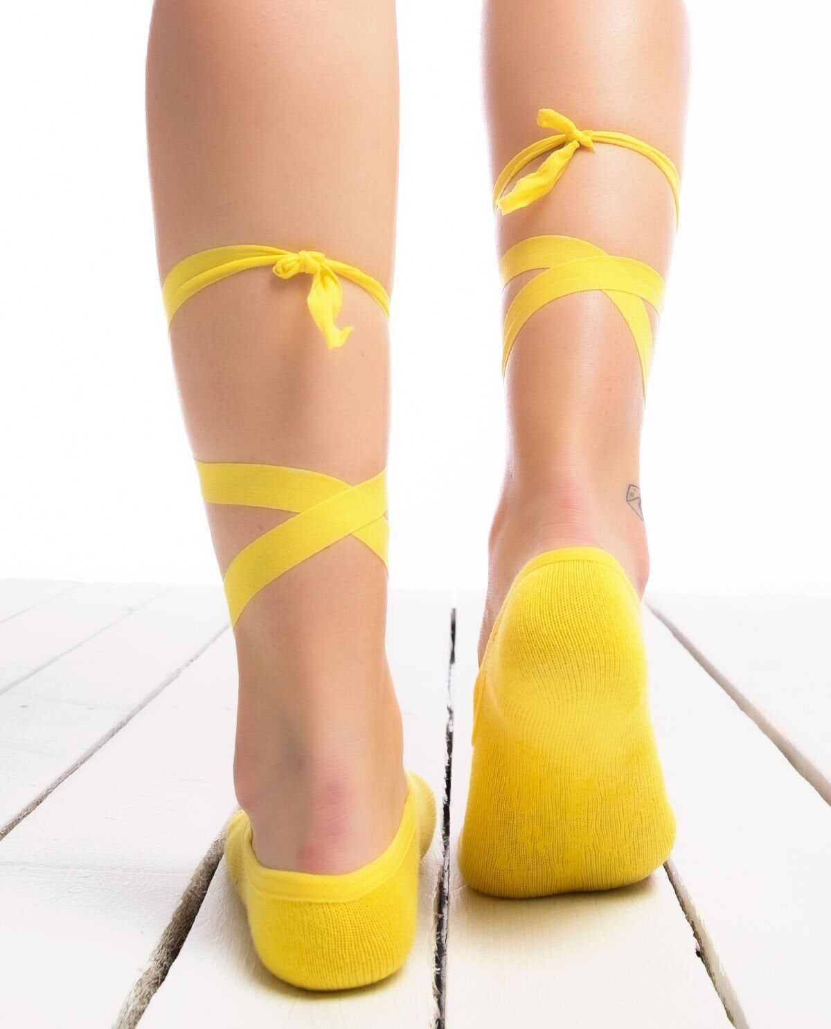 Parmaksız Yoga ve Pilates Çorabı Silikon Kaymaz Taban