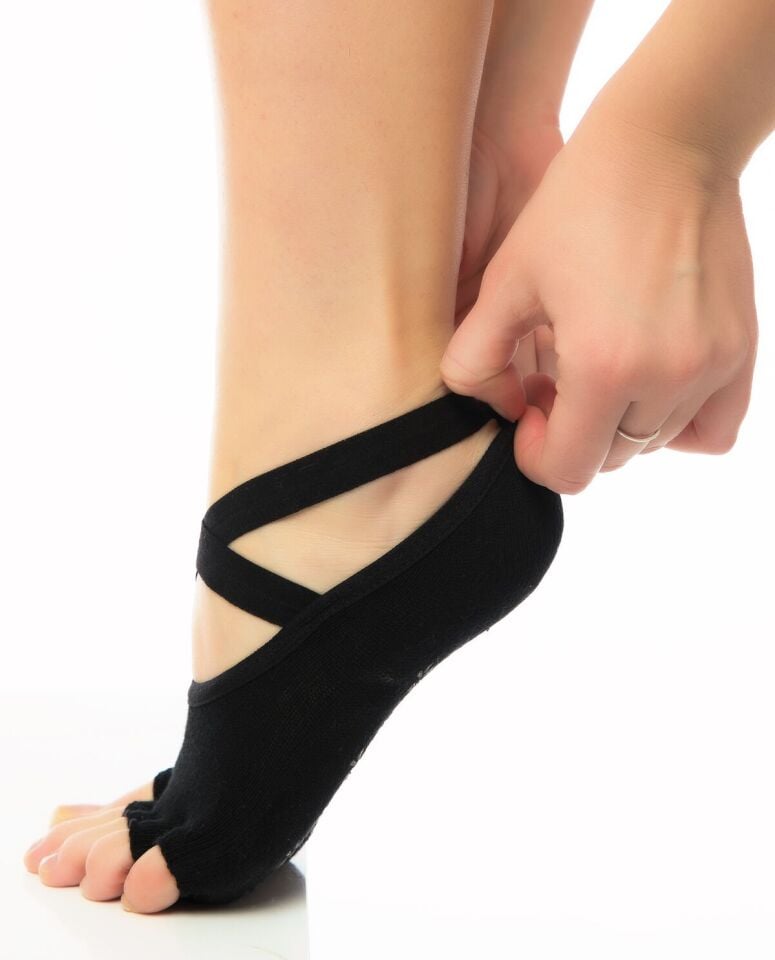 Yoga Çorabı Lastikli ve Kaymaz Tabanlı Siyah Renk