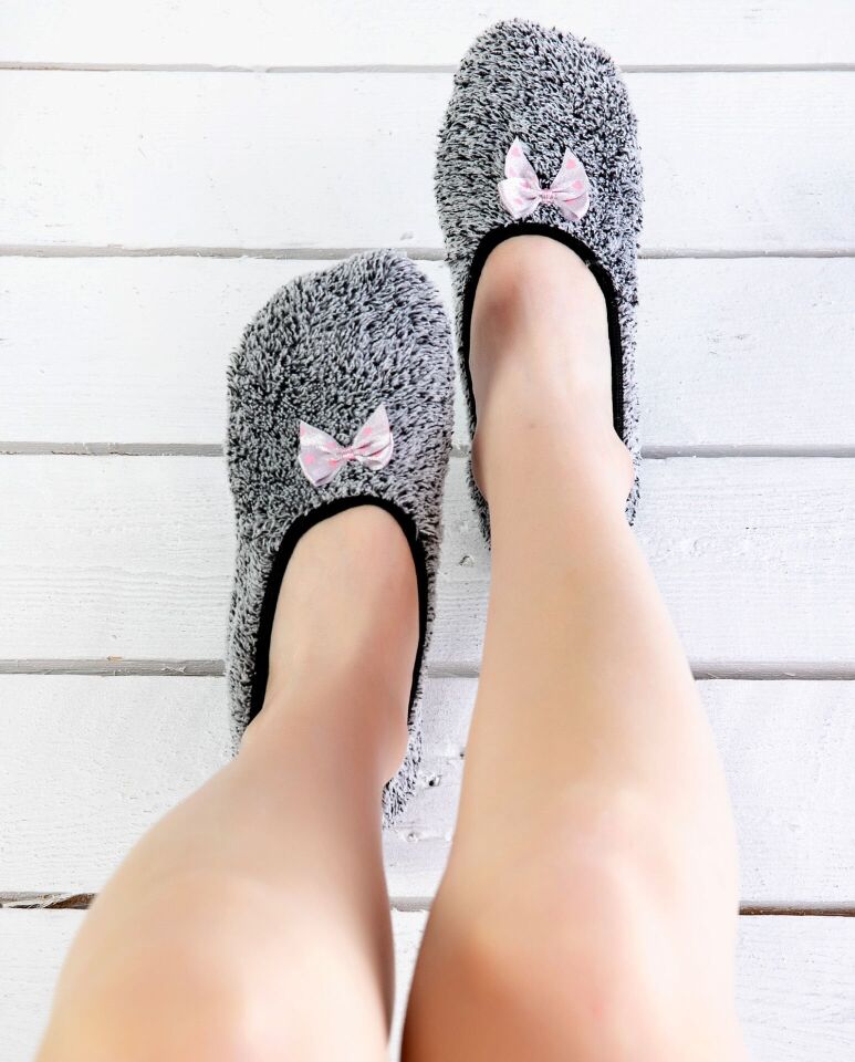 Gri Renk Ev Pandufu Socks Concept