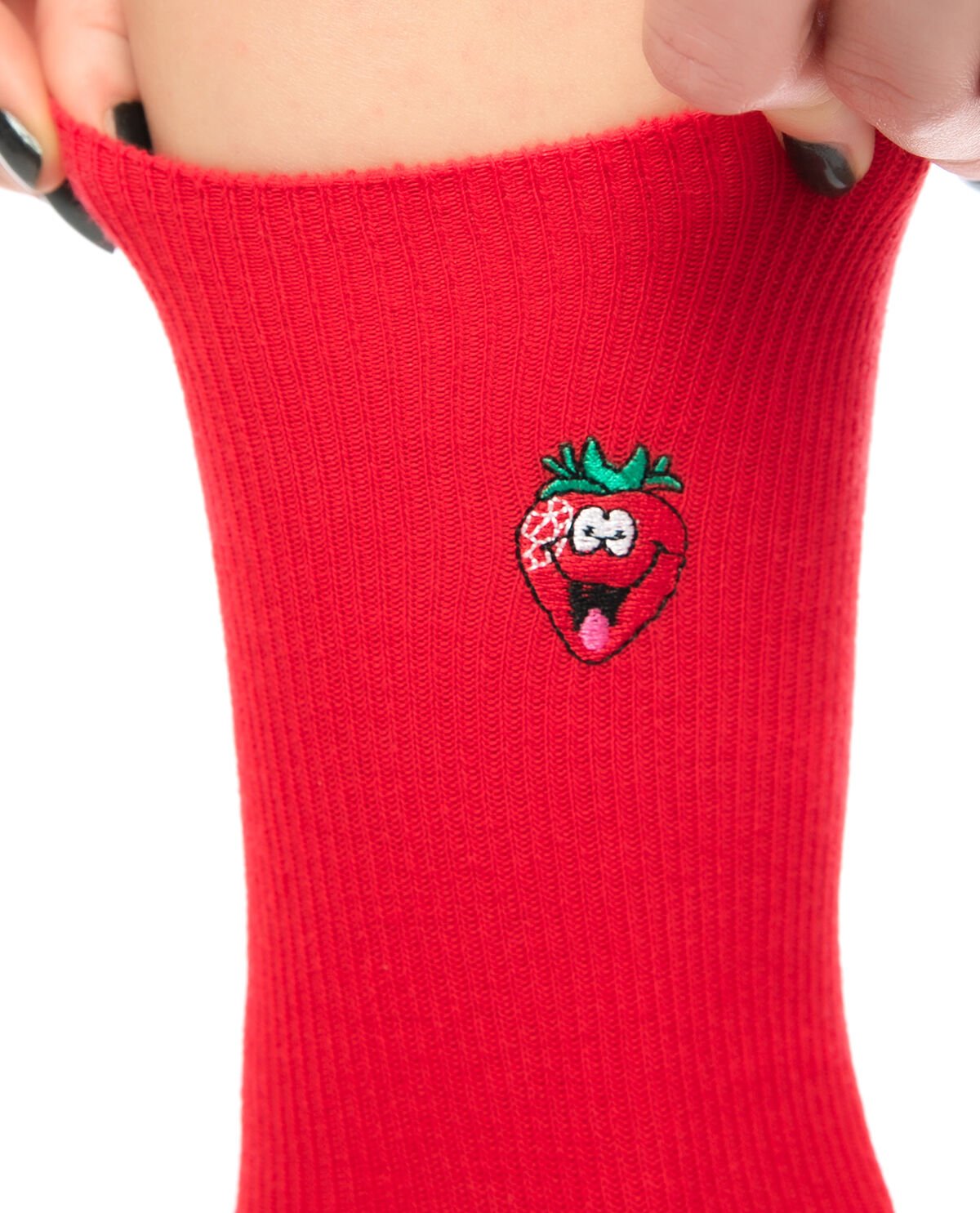 Çilek Nakışlı Kırmızı Renk Kadın Soket Çorap