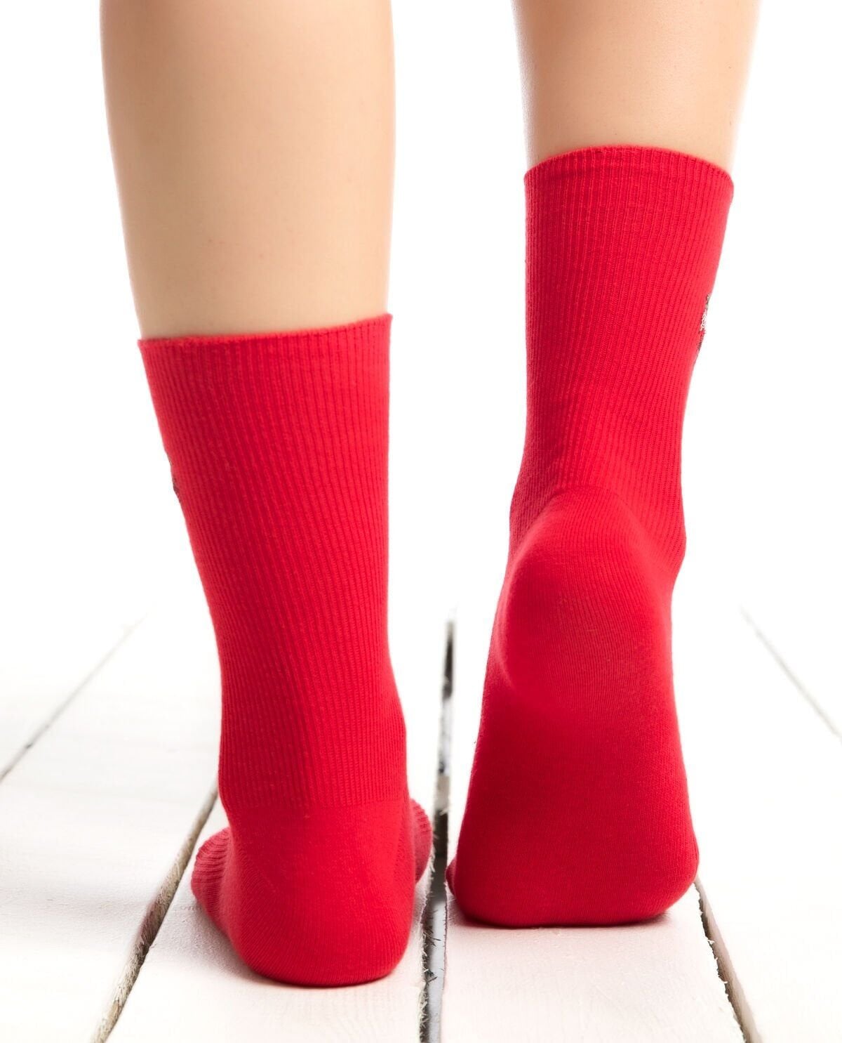 Çilek Nakışlı Kırmızı Renk Kadın Soket Çorap