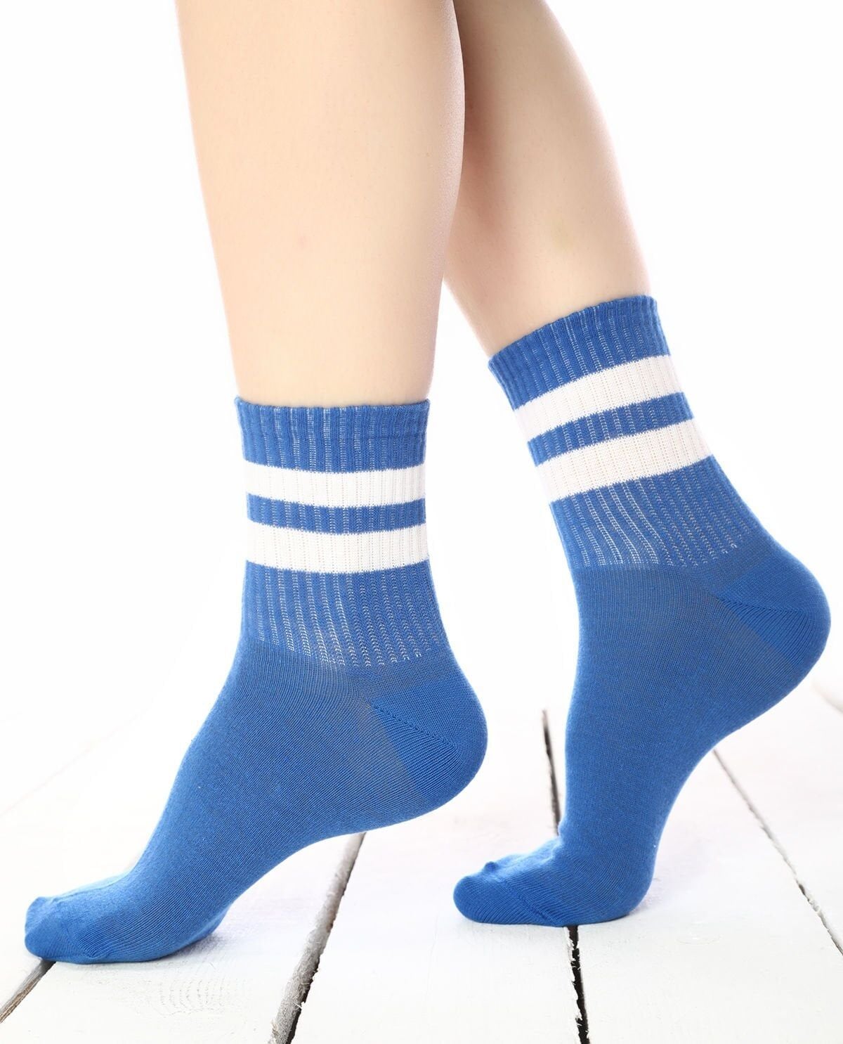 Serena Saks Mavi Renk  Beyaz Çizgili Tenis Çorabı