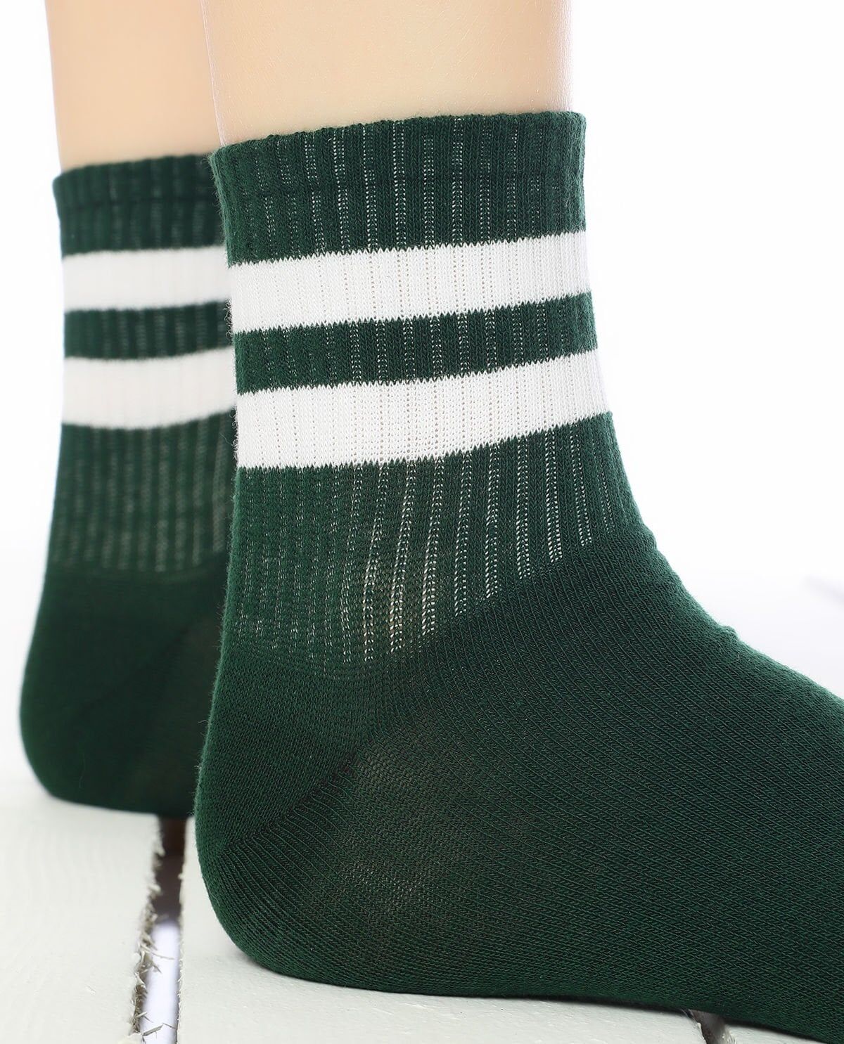 Serena Yeşil Renk Beyaz Çizgili Tenis Çorap