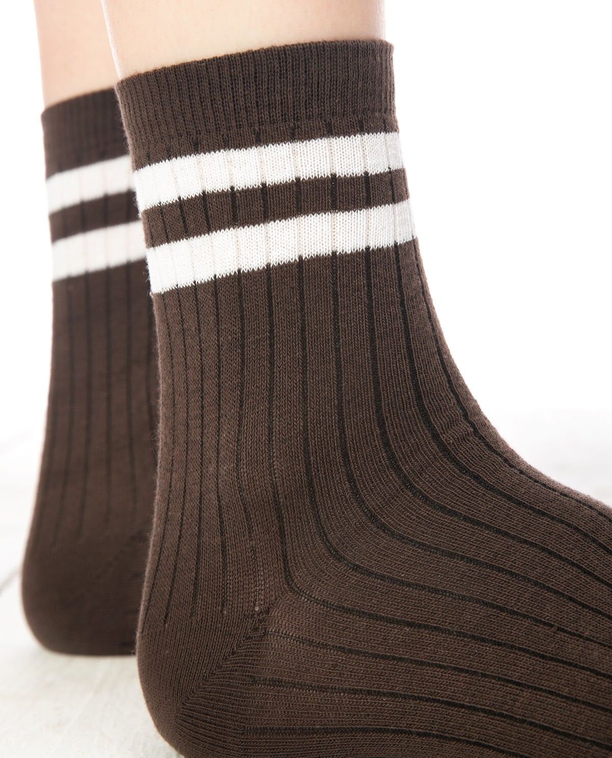Larisa Kahverengi Beyaz Çizgili Soket Çorap