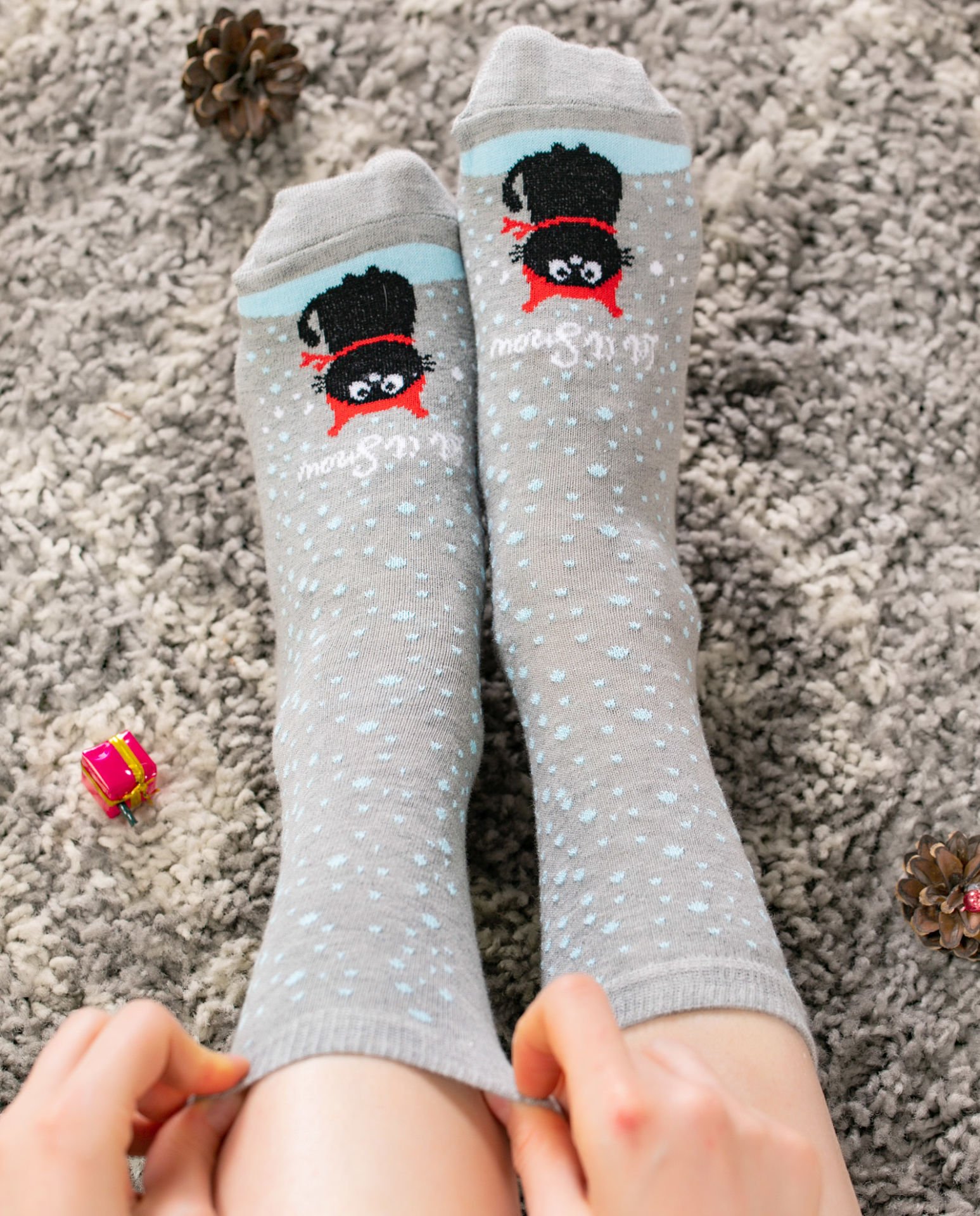 Let it Snow Yazılı ve Kedi Desenli Soket Çorap