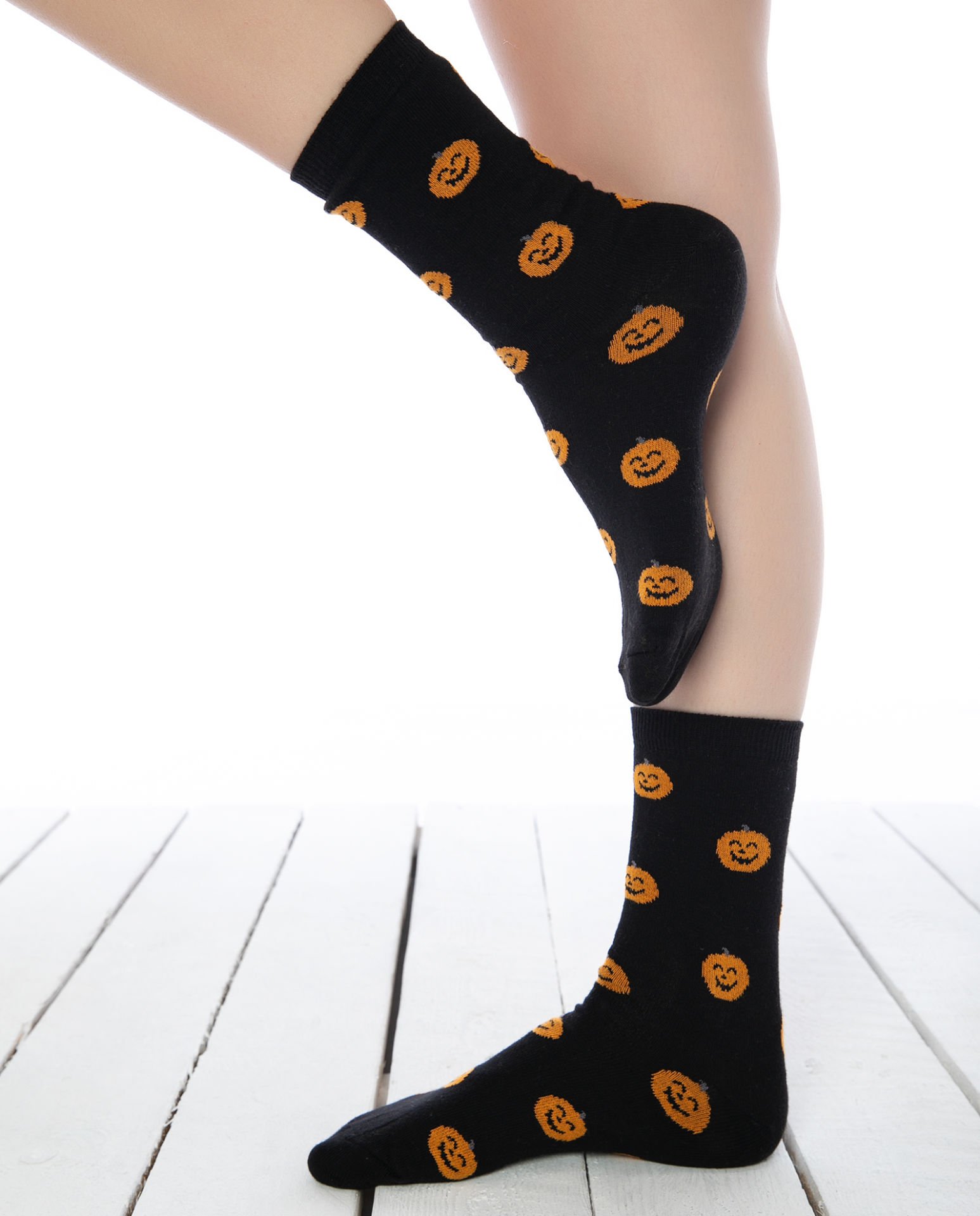 Bal Kabağı Desenli Soket Çorap Siyah Renk Brogetti