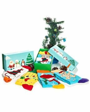 Renkli Yılbaşı Çorapları 4lü Özel Tasarım Kutulu Unisex