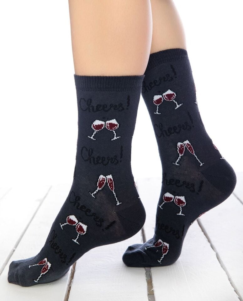 Cheers! Yazılı ve Kadeh Desenli Soket Çorap