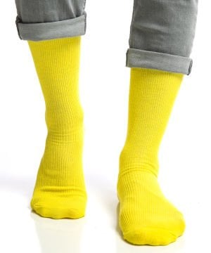 Köpek Nakışlı Sarı Renk Erkek Soket Çorap