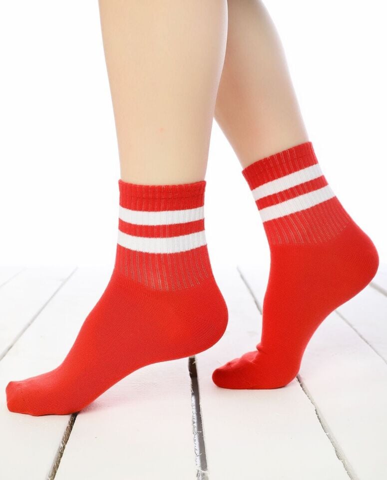 Serena Beyaz Çizgili Kırmızı Tenis Çorap