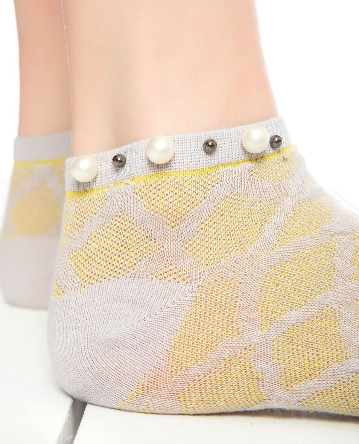 İnci Aksesuarlı Çorap Açık Gri Kabartmalı Pearly