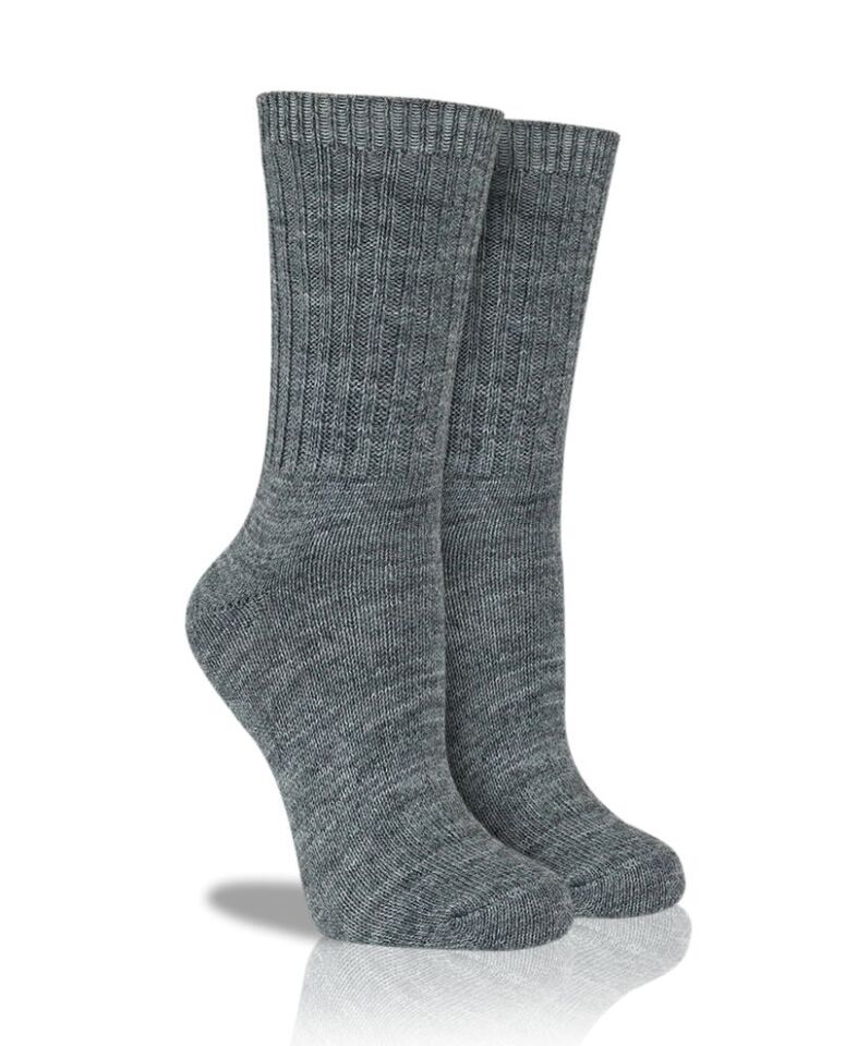 Kadın Yün Çorap Gri Renk Çizgi Detaylı