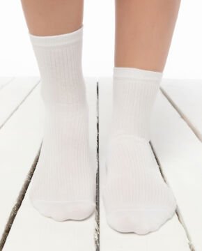 Cropt Beyaz Düz Soket Çorap