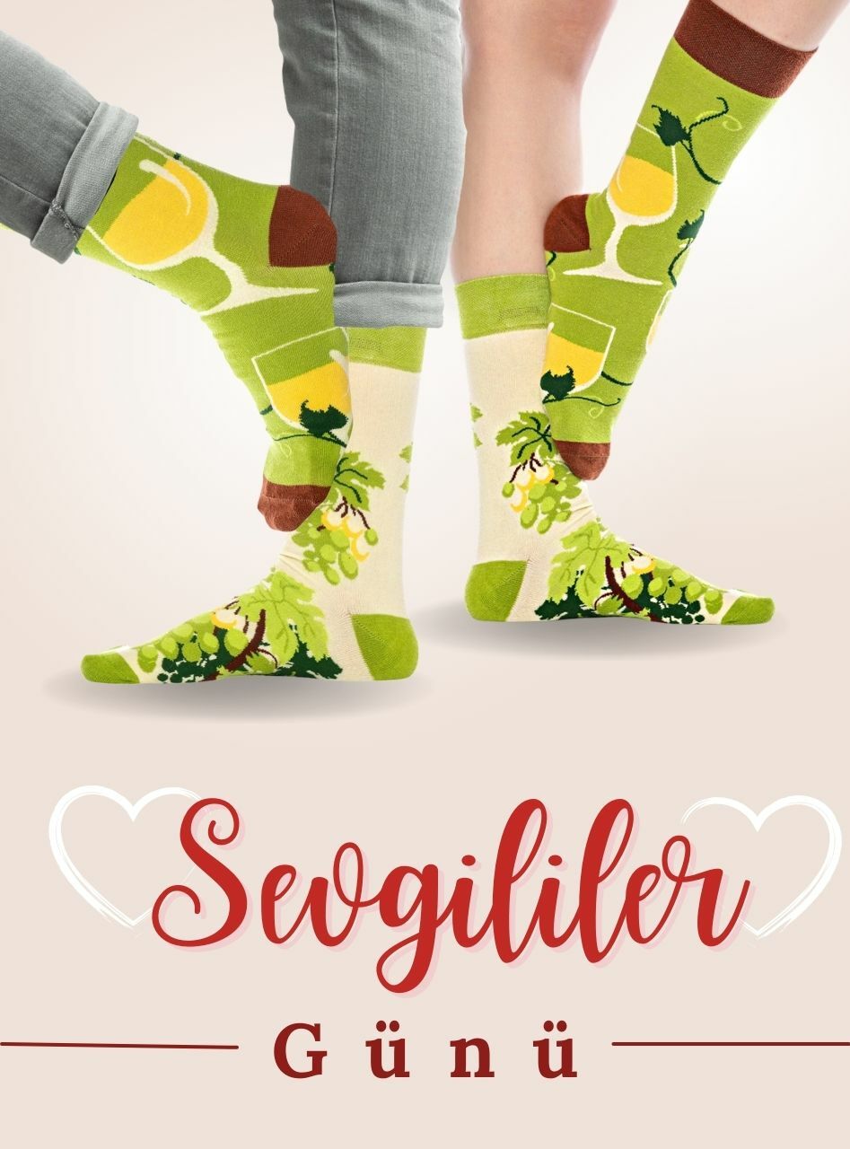 Sevgili Kombini Üzüm ve Kadeh Desenli Soket Çoraplar