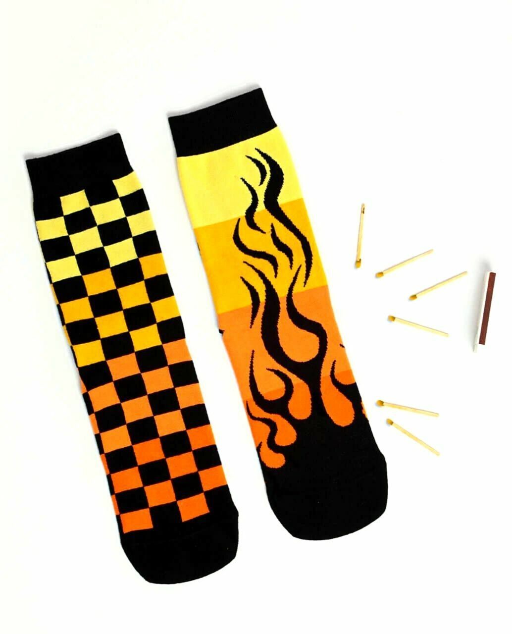 Alev Desenli Renkli Sevgili Çorapları