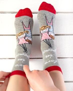 Love in Peace Yazılı Gri Renk Soket Çorap