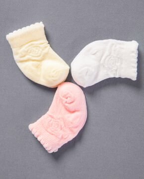 Kabartma Gül Desenli Kız Bebek Çorabı 3lü Paket