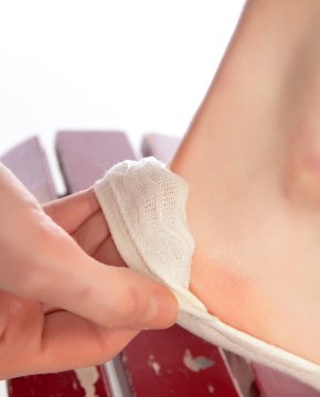 Gümüş Yaldız Baskılı Ekru Renk Kadın Babet Çorap EKRU - 36/40