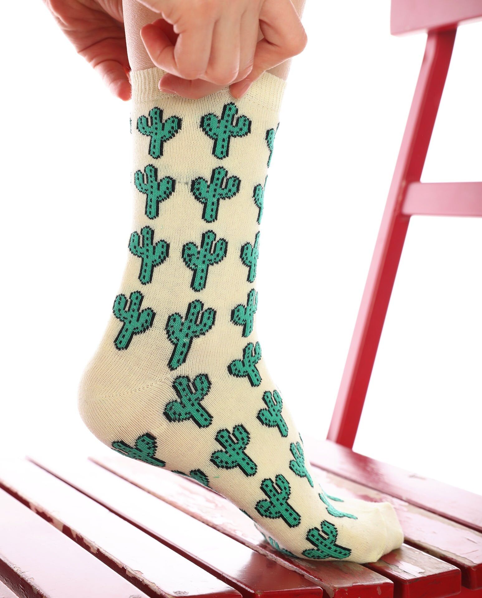 Yeşil Kaktüs Desen Soket Çorap