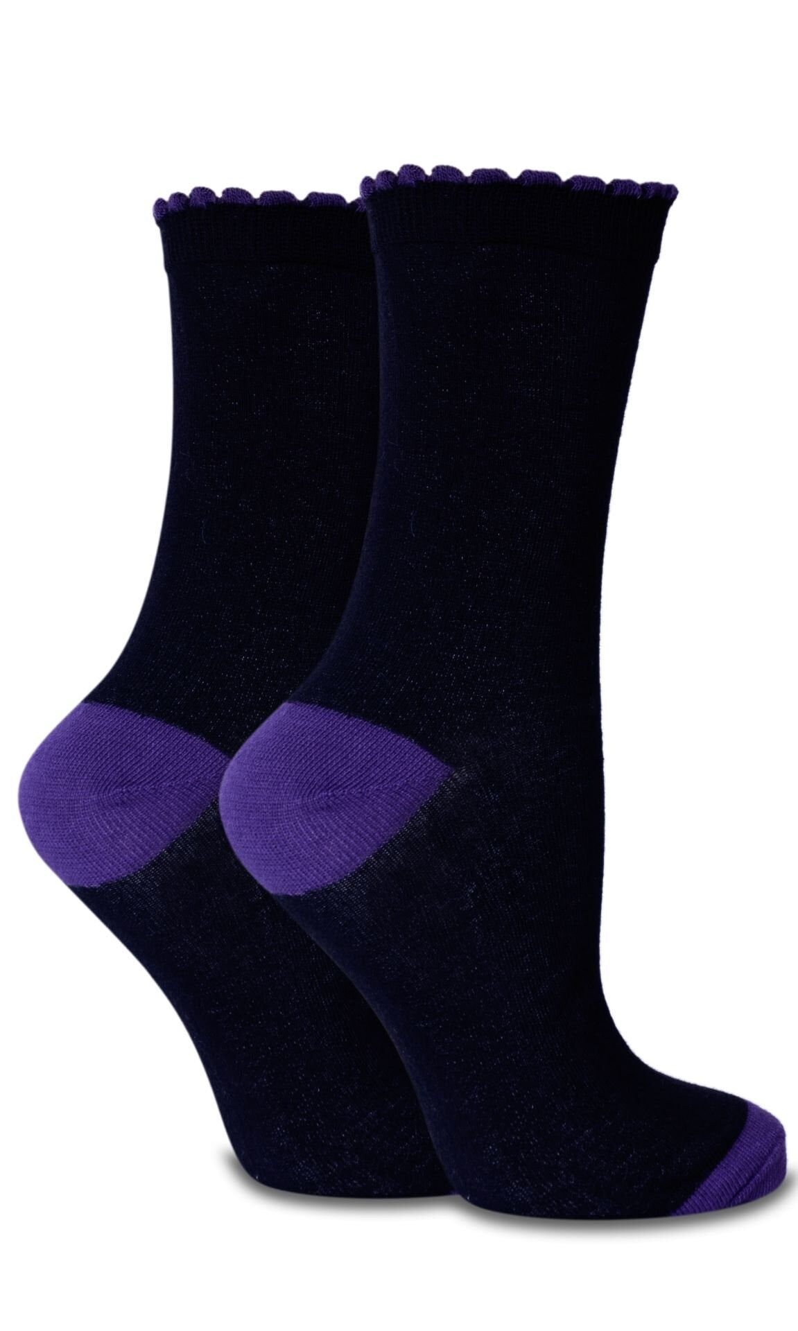 Bilekten Kabartma Detaylı Siyah Soket Çorap