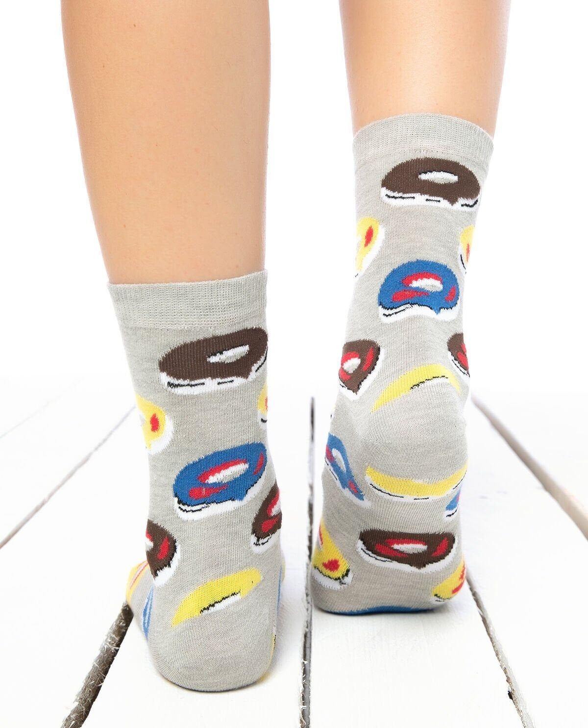 Gri Renk Donut Kurabiye Desen Soket Çorap