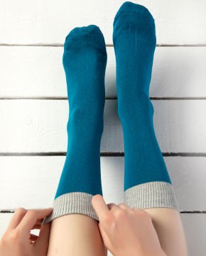 Turkuaz Renk Düz Soket Çorap