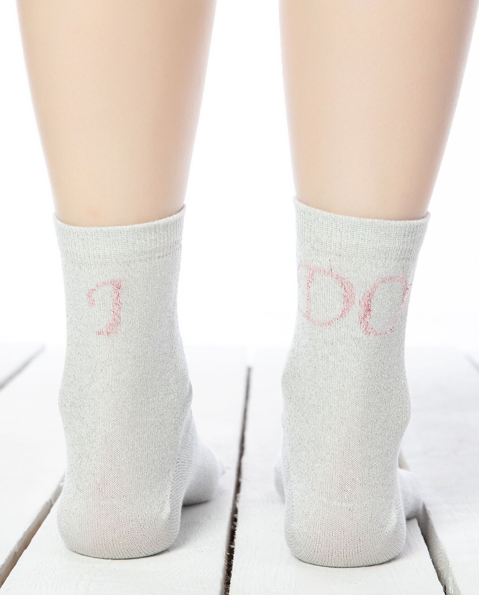 Gümüş Simli Soket Çorap