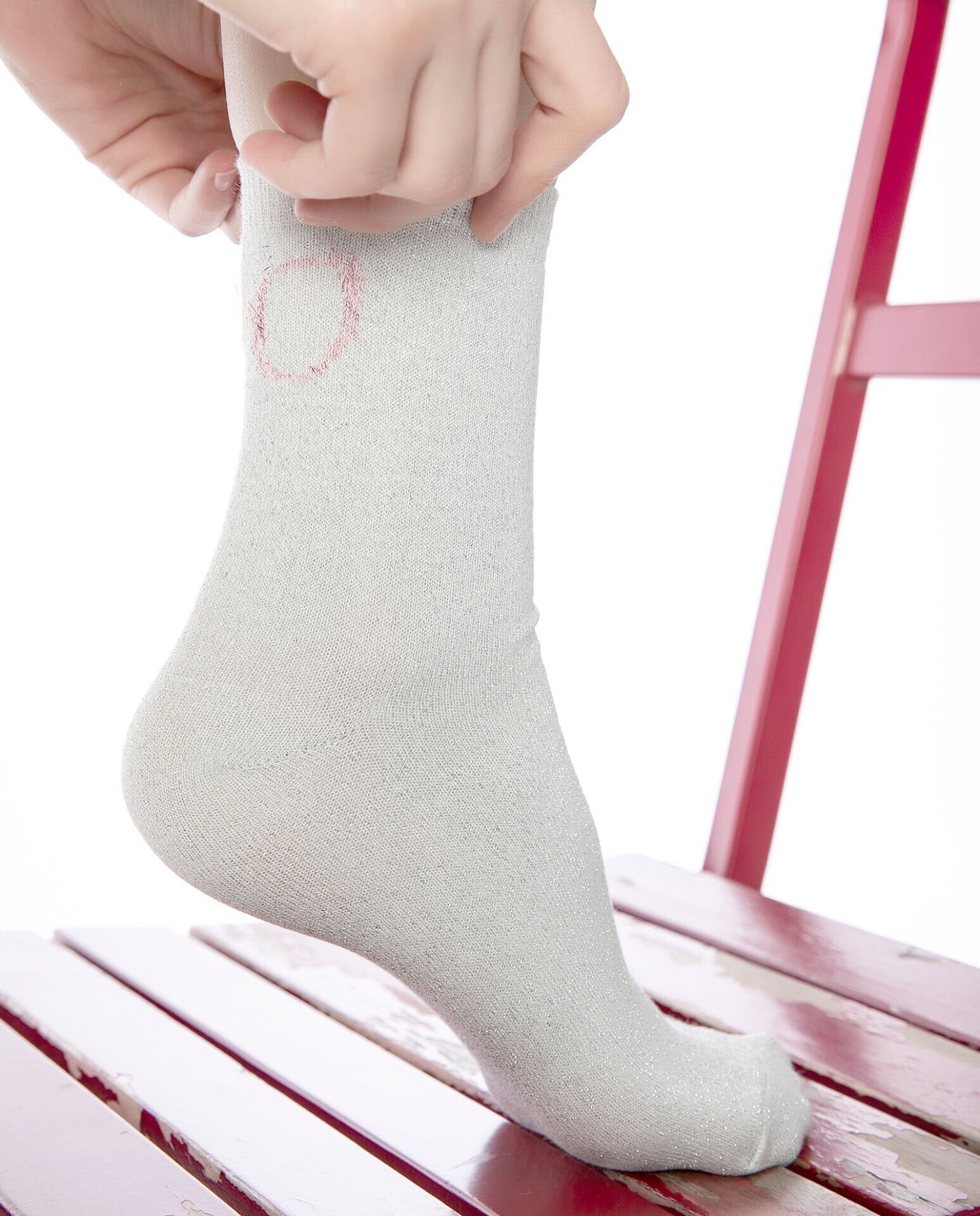 Gümüş Simli Soket Çorap