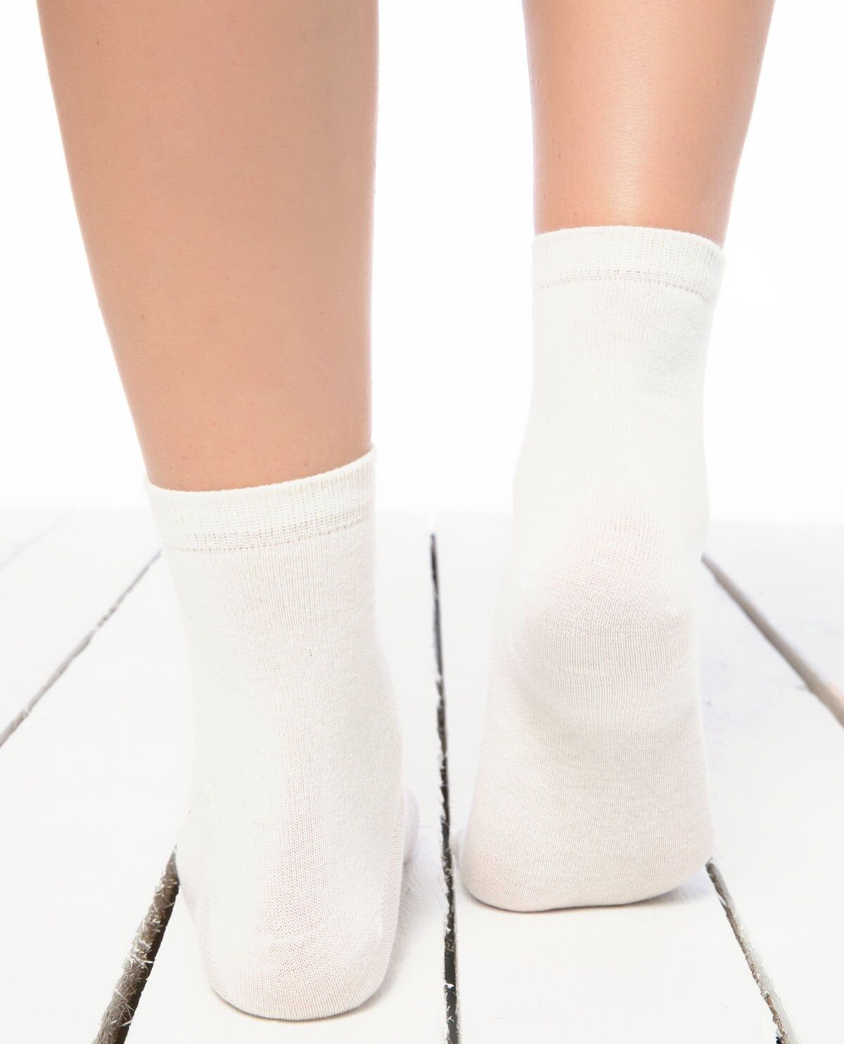 Ekru Renk Düz Soket Çorap
