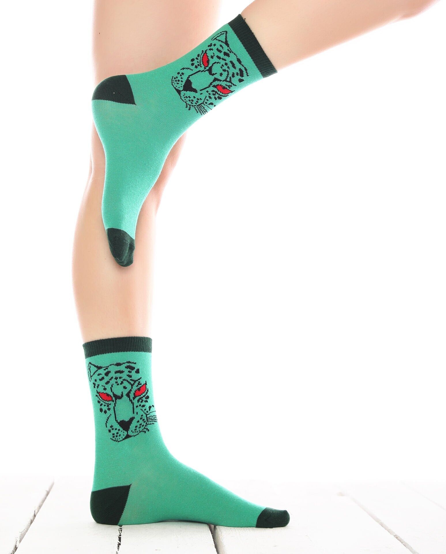 Kaplan Desen Yeşil Renk Soket Çorap