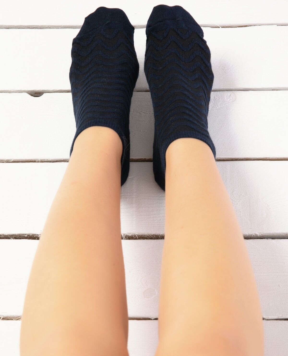 Lacivert Kabartma Desen Kısa Soket Çorap