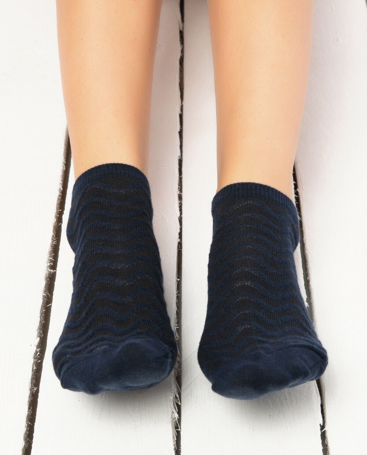 Lacivert Kabartma Desen Kısa Soket Çorap