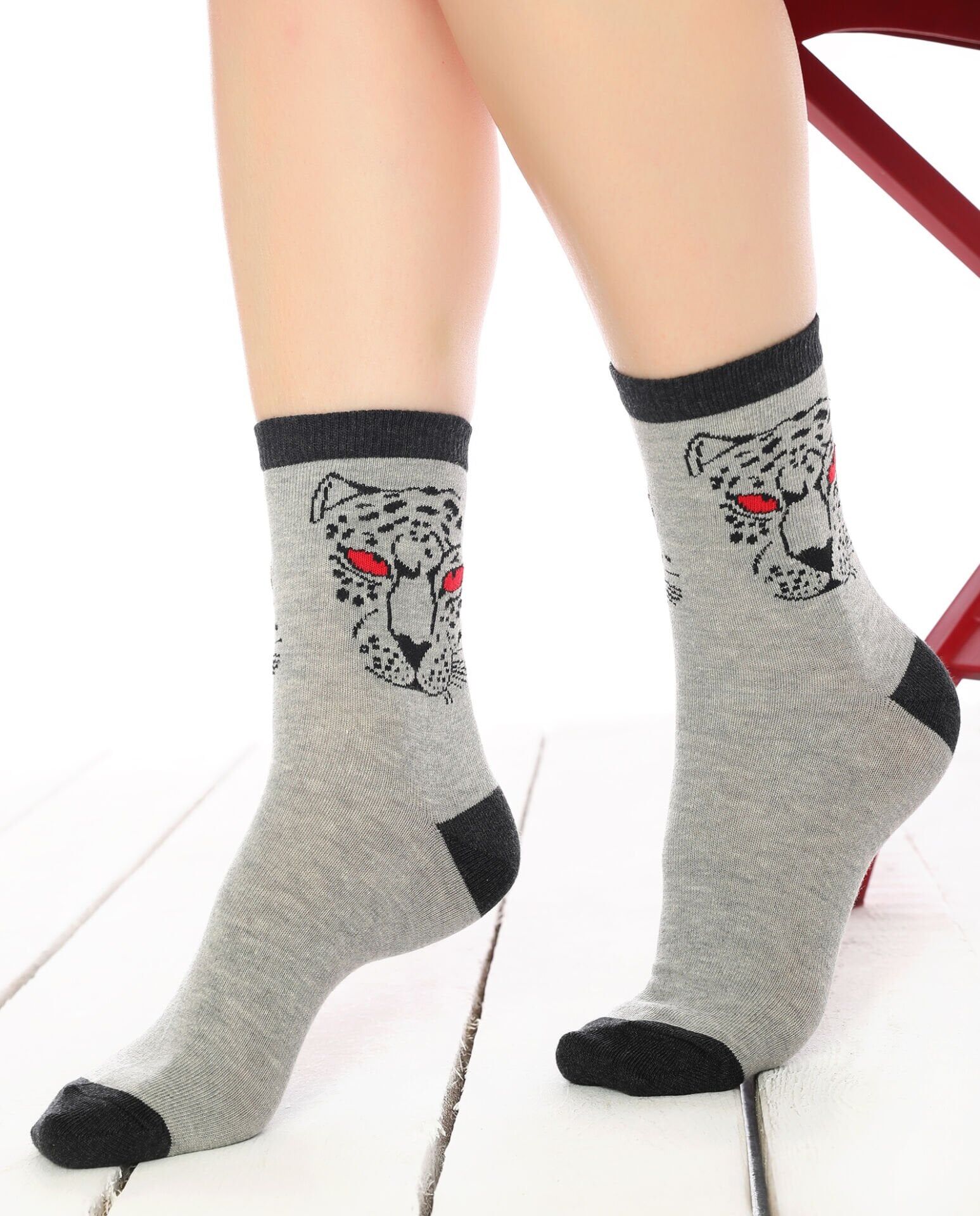 Kaplan Desen Gri Soket Çorap