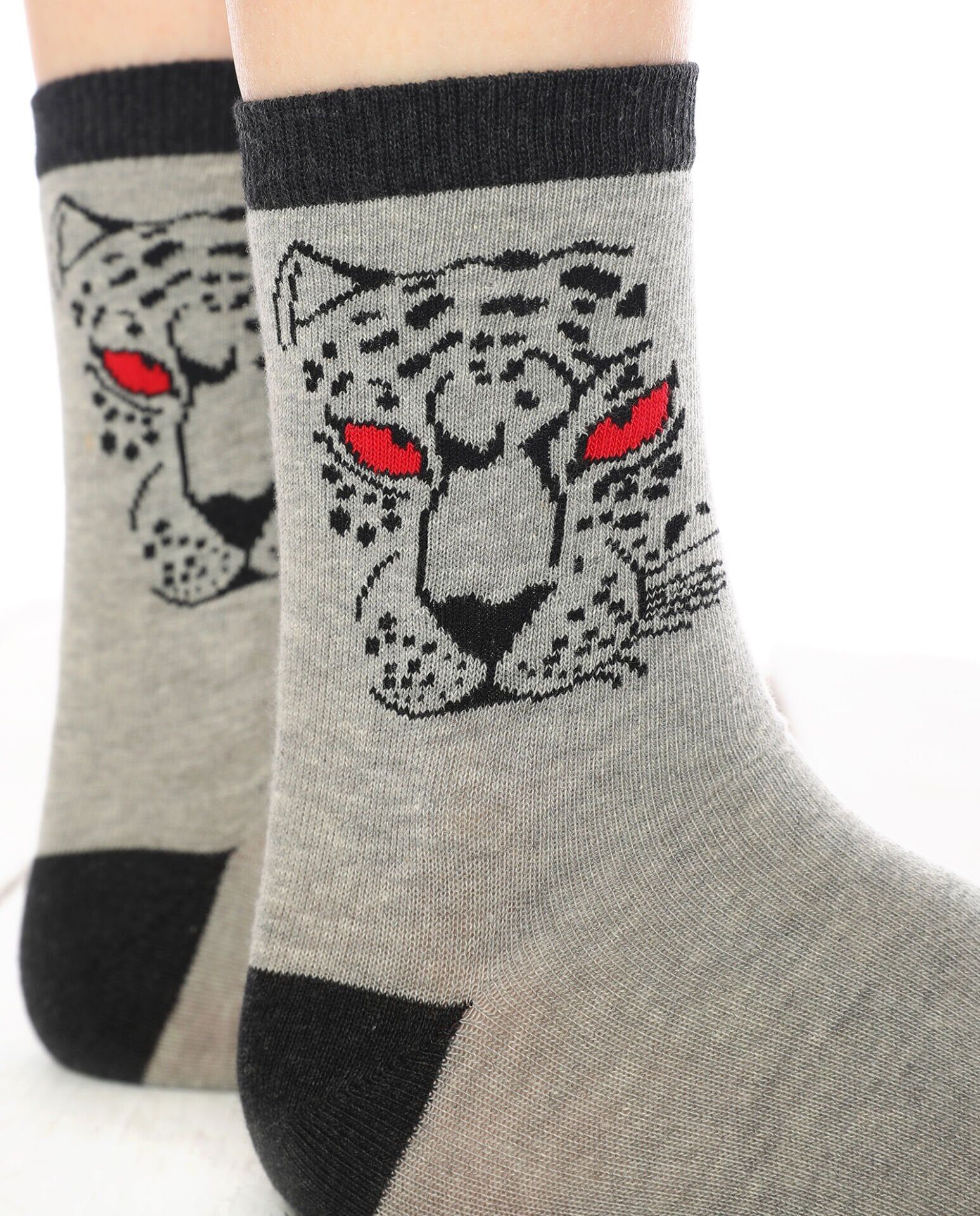 Kaplan Desen Gri Soket Çorap