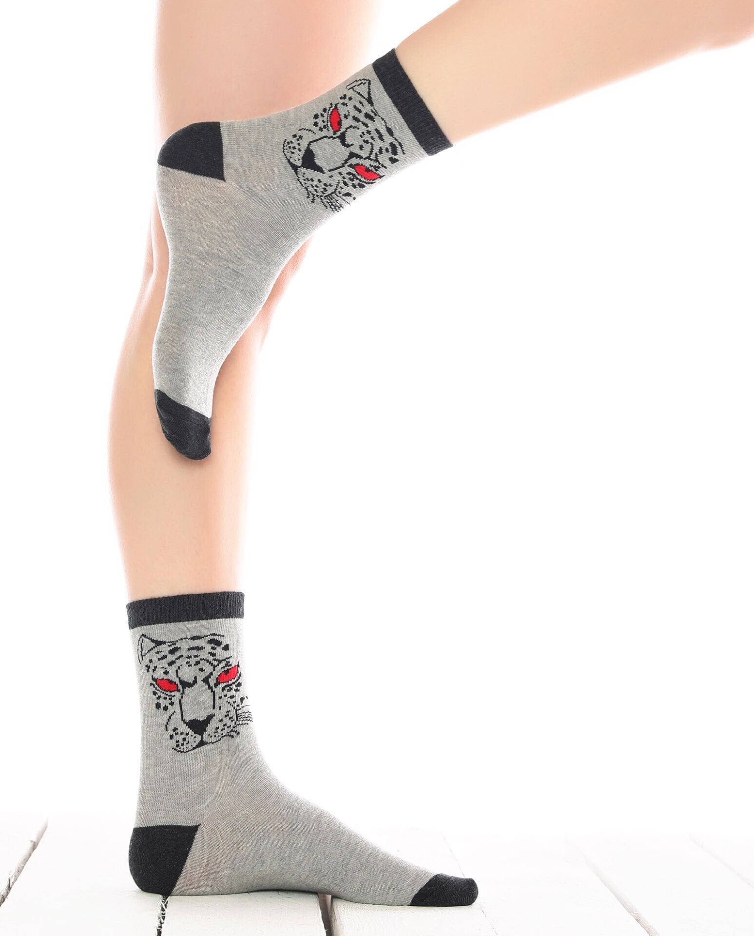 Kaplan Desen Gri Soket Çorap