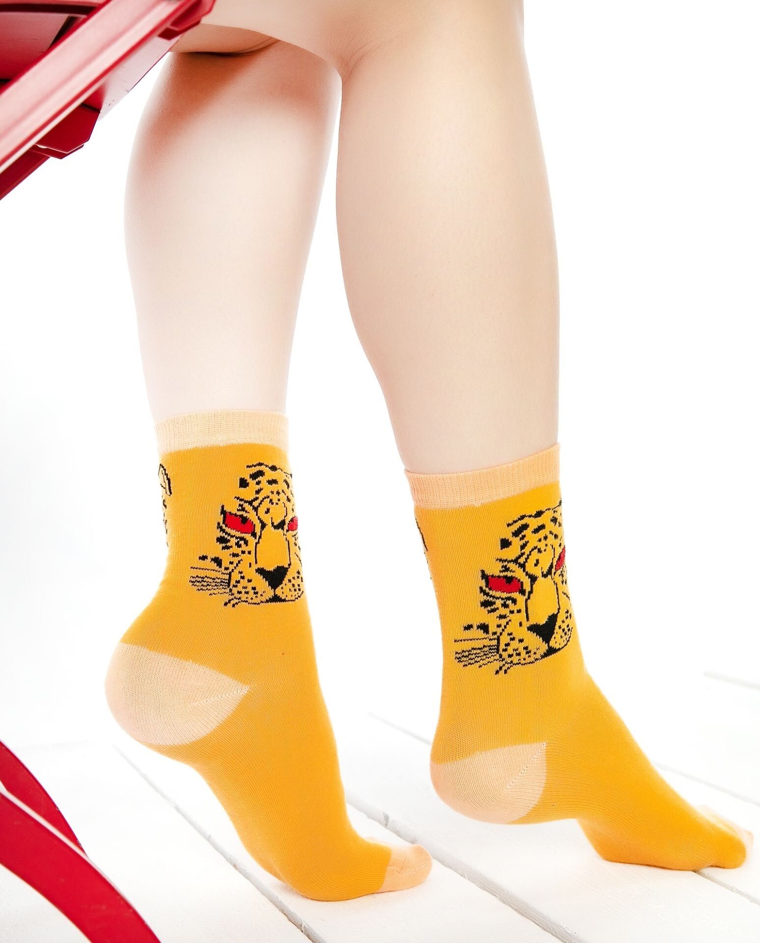 Kaplan Desen Turuncu Soket Çorap